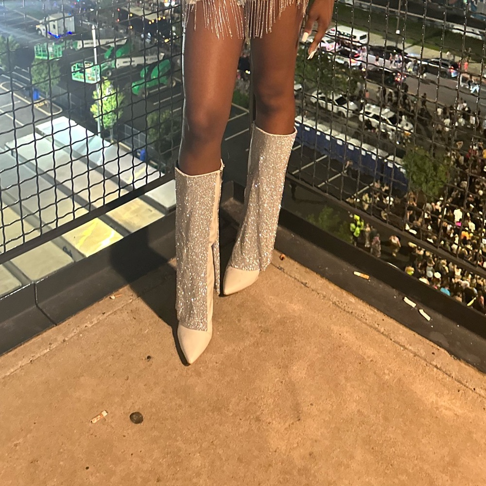 Sparky heel boots